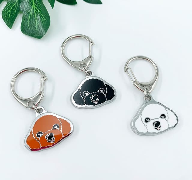 Detalle 2 de White Poodle Dog Pendant Keychain – Metal Dog ID Tags Key-Ring (Dog Lovers Keyfob)