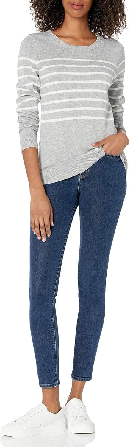 Detalle 2 de Amazon Essentials Damen Leichter Langärmeliger Pullover mit Rundhalsausschnitt (auch in Übergröße)