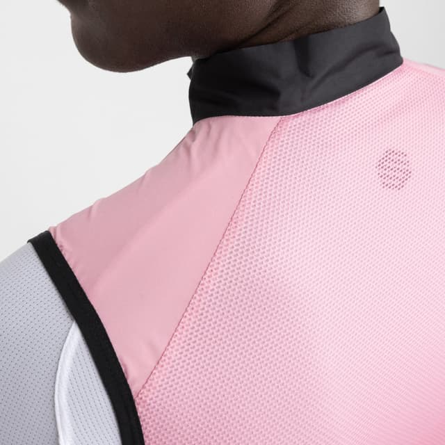 Detalle 2 de Siroko Chaleco cortavientos ciclismo V1