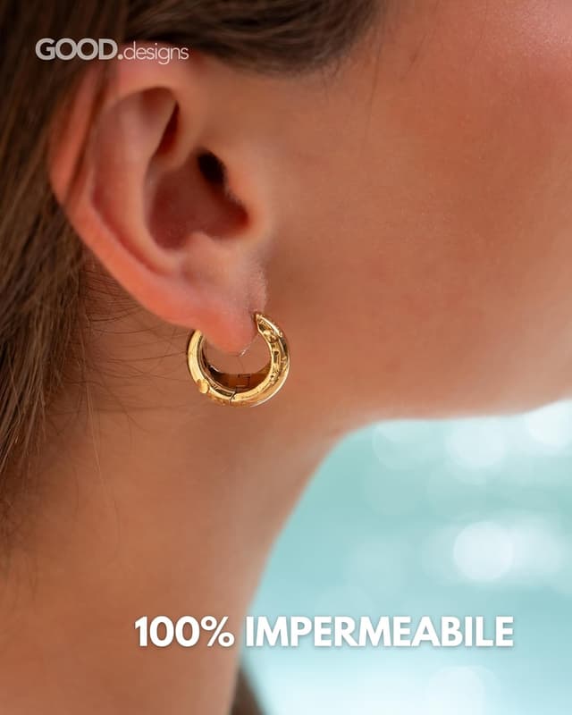 Detalle de Orecchini a cerchio in acciaio inox da donna da 18 mm, placcati oro 18K, oro rosa o argento