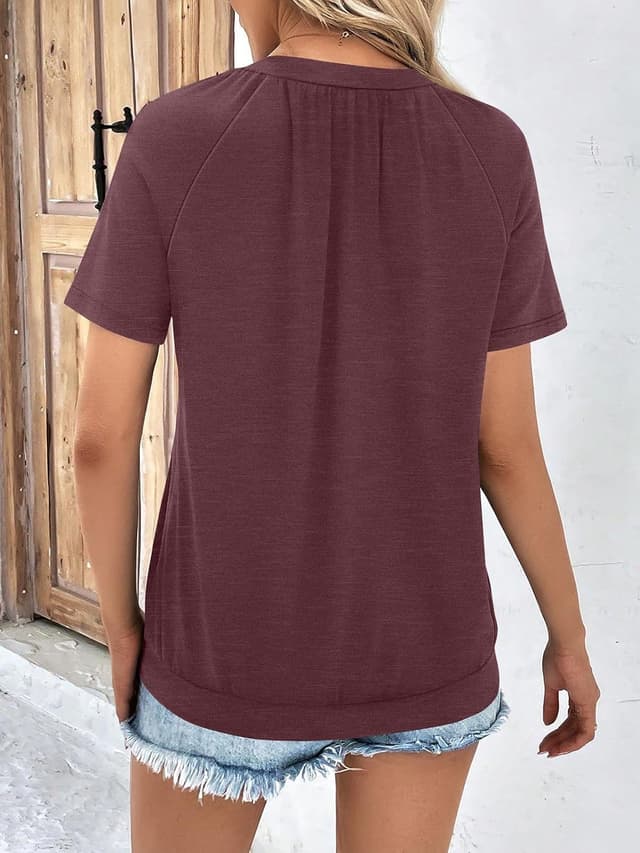 Detalle de AUTOMET Women’s Ruched V-Neck Short-Sleeve Top for Spring & Summer