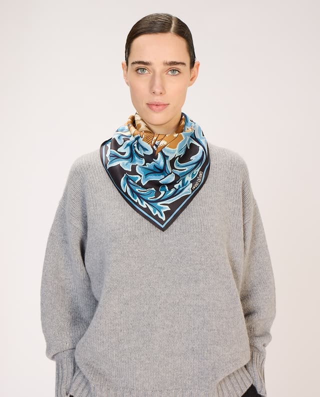 Thumbnail 2 de Inoui Editions Pañuelo de seda estampado