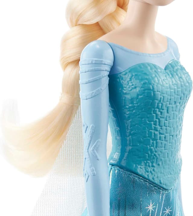 Detalle 2 de Mattel HLW47 Elsa reina de hielo muñeca 3+ años