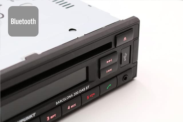 Detalle 2 de Blaupunkt Barcelona 200 DAB BT Autoradio 4x40W