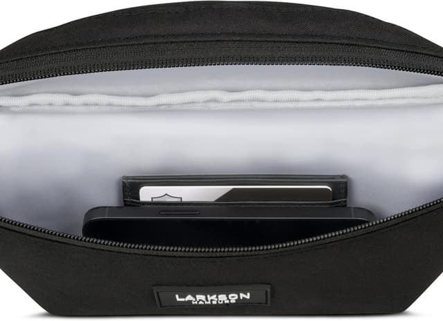 Detalle 2 de LARKSON Finn marsupio 3 L