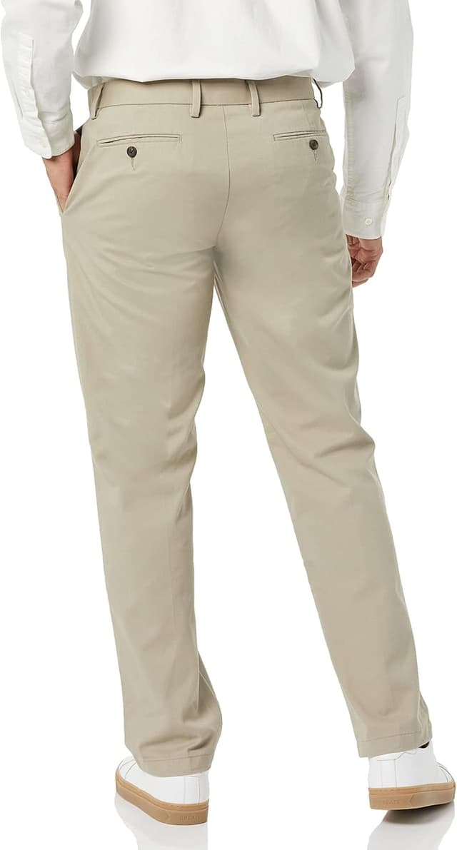 Detalle de Amazon Essentials Men’s Straight Fit Wrinkle-Resistant Flat-Front Chino Trousers