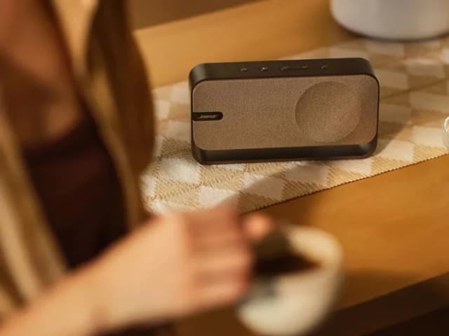 Detalle de Bose SoundLink Home Lautsprecher (Braun) – für Musik in jeder Ecke