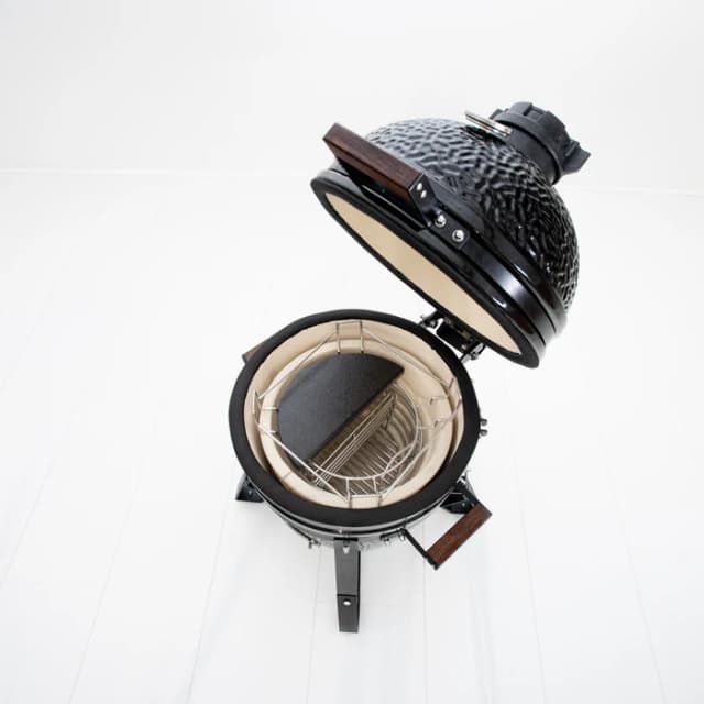 Detalle de The Bastard Classic Compact – Keramik-Grill & Outdoor-Ofen für bis zu fünf Personen