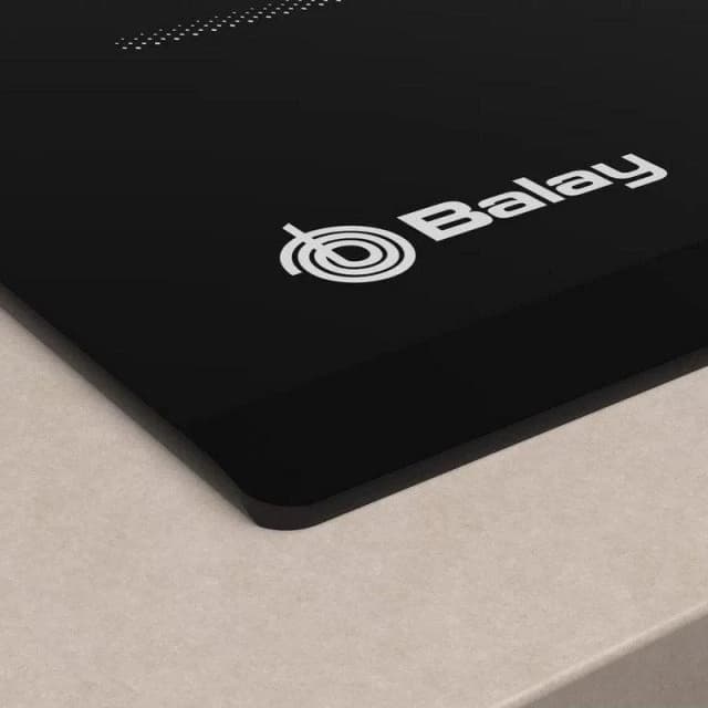 Detalle de Balay 3EB967FR Placa de inducción 3 zonas negra