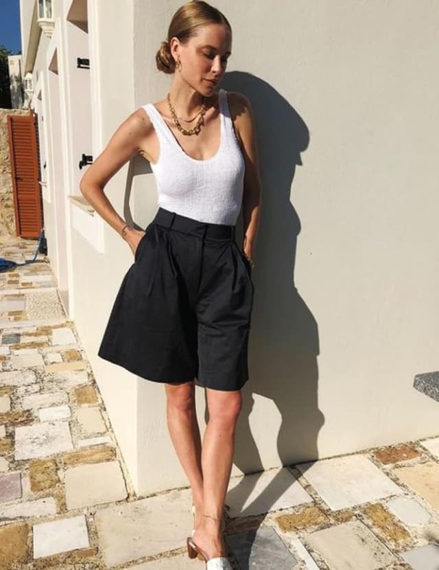 Detalle de Zeagoo Short Femme Cargo Taille Haute Élastique, Bermuda Court à Jambes Larges avec Poches (S à XXL)