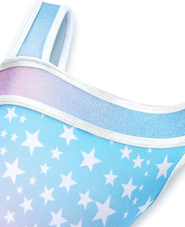 Detalle de Gogokids girls’ three-piece gymnastics set (sleeveless leotard, shorts and hairband) for ages 3–12