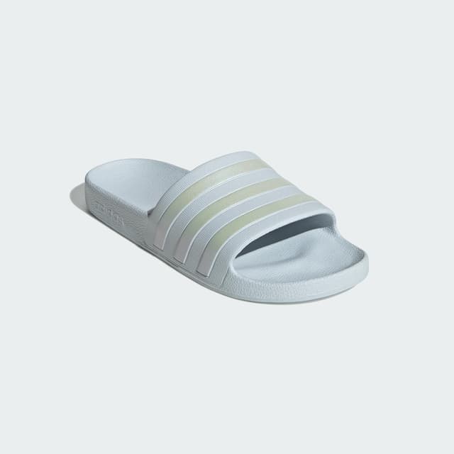 Detalle de adidas Donna Adilette Aqua Slides, ciabatte slip-on Halo Blue