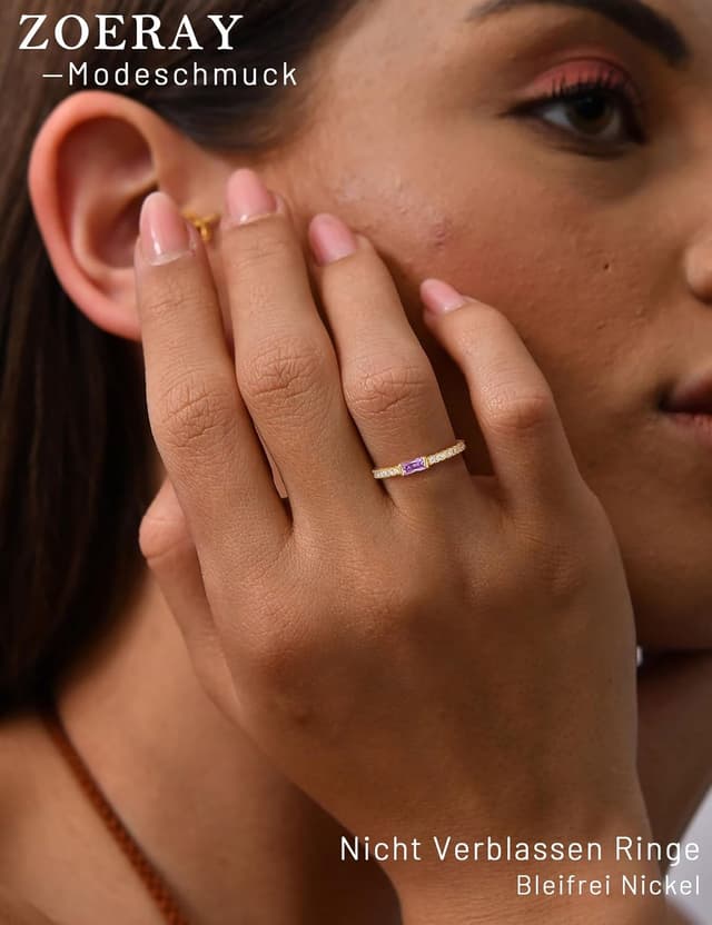 Detalle 2 de ZOERAY Damen-Ring goldfarben, wasserfest, mit Geburtsstein und Zirkonia – stapelbar (18k vergoldet)