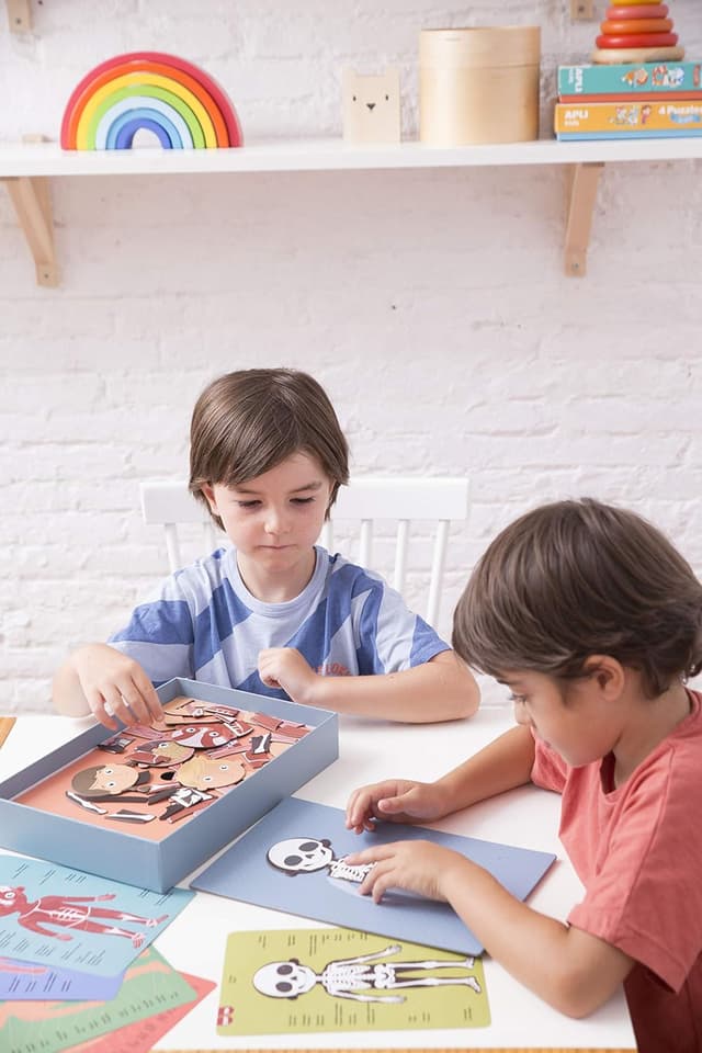 Detalle de APLI Kids 18531 Juego Magnético Educativo Cuerpo Humano