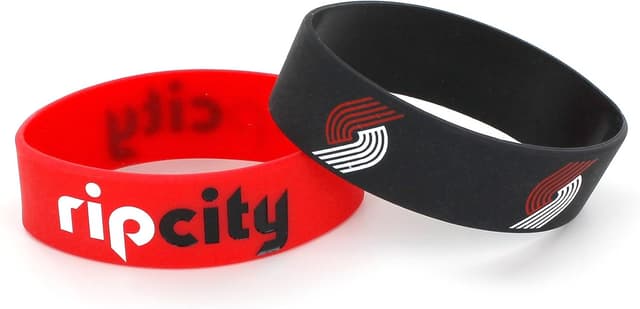 Detalle de Aminco NBA Portland Trail Blazers Wide Silicone Bracelet (2-Pack)