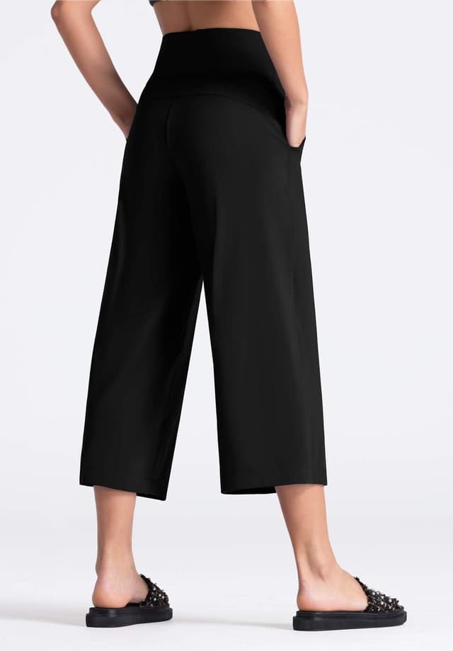 Detalle 2 de THE GYM PEOPLE Womens’ Yoga Capris 3/4 Wide-Leg Trousers with Pockets & Tummy Control
