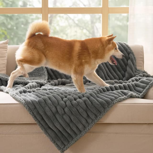 Thumbnail 6 de BEDSURE wasserdichte Hundedecke in Grau, 102 x 127 cm – waschbar & gepolstert für Sofa & Hundesofa
