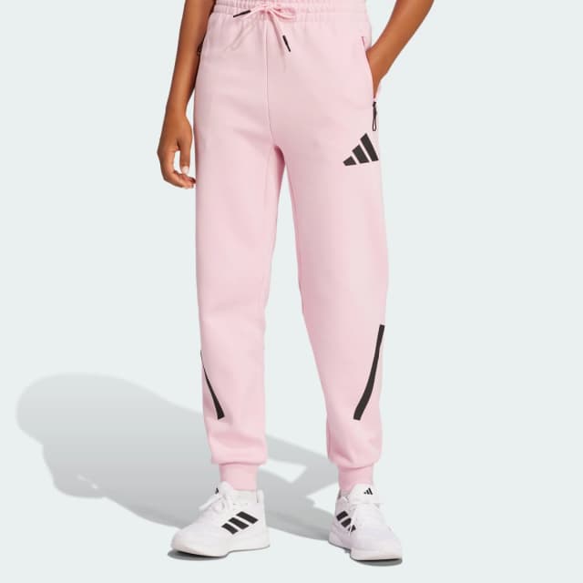Detalle de Pantalón adidas Z.N.E. rosa de adidas
