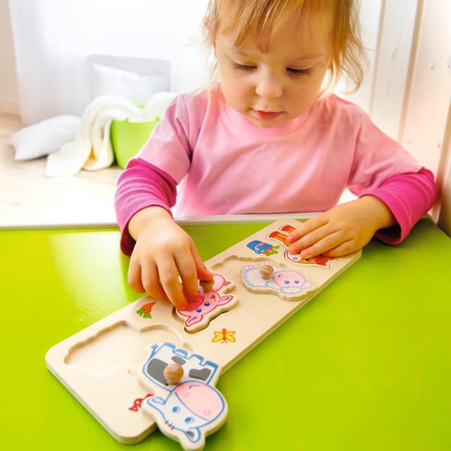 Detalle 2 de Greifpuzzle Bauernhof-Tierkinder 4-teilig