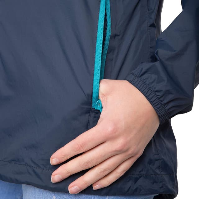 Detalle de Trespass Women’s Waterproof Jacket Qikpac – shell rain jacket with hood, sealed seams and packs into a pouch