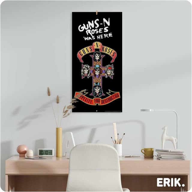 Detalle 2 de Grupo Erik Calendario da muro 2026 Guns N' Roses 30x30 cm 📅