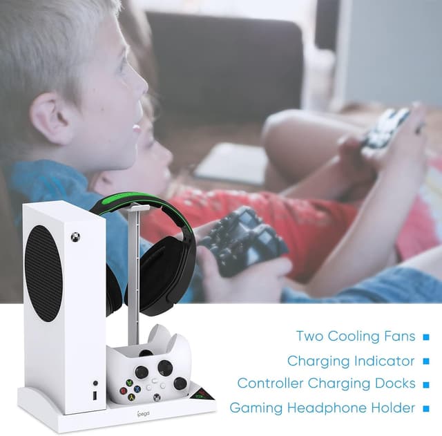 Detalle de FYOUNG Vertical Charging Cooling Stand for Xbox Series S (with Cooling Fan, 2x 1400mAh Rechargeable Batteries & Headset Holder) – White