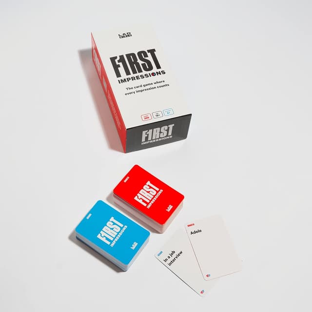 Detalle de LADbible FIRST IMPRESSIONS party game ๐ฒ