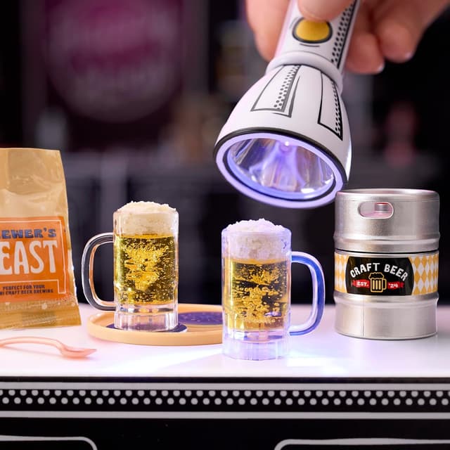 Detalle de MGA’s Miniverse Make It Mini Happy Hour – Mini-Cocktail-Nachbildungen als Harz-Bastelset (Blindverpackung)