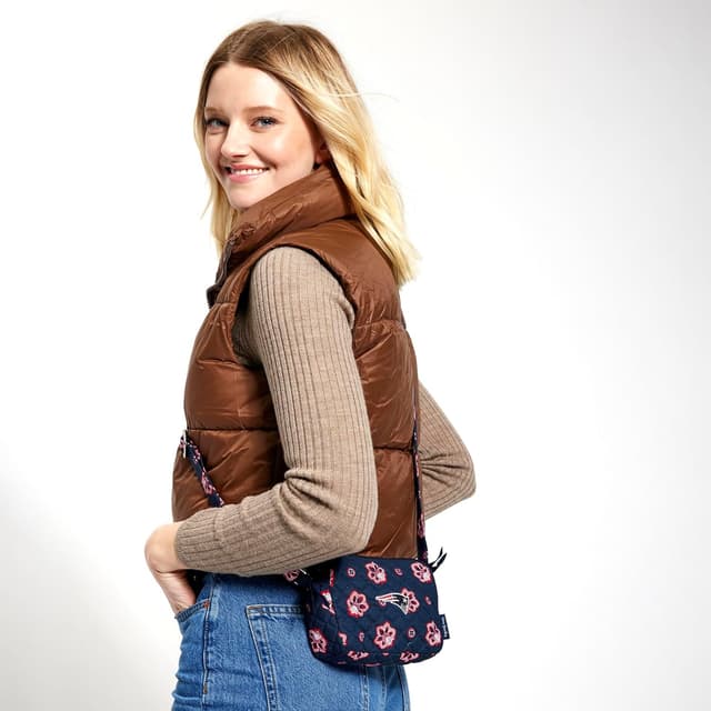 Detalle 2 de Vera Bradley Women’s Cotton Small Stadium Crossbody Bag