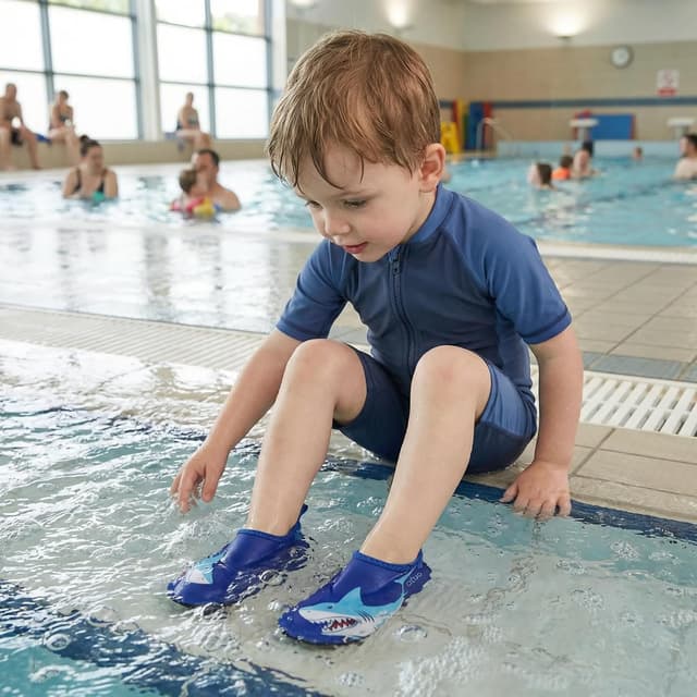 Detalle de Water shoes for kids, quick dry trainers