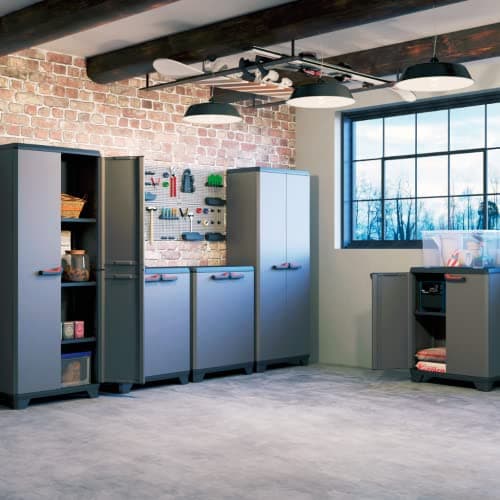 Detalle 2 de Keter Armario Stilo bajo en resina (gris/negro) con 2 puertas y balda regulable