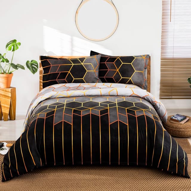 Detalle de DJY Geometric Diamond duvet cover set in soft microfiber (Golden stripes, reversible) – Double