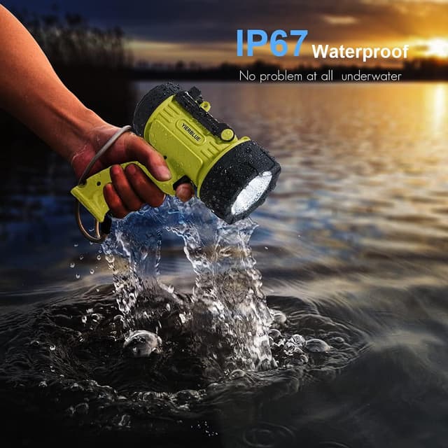 Detalle de YIERBLUE Rechargeable Spotlight 200,000 LED