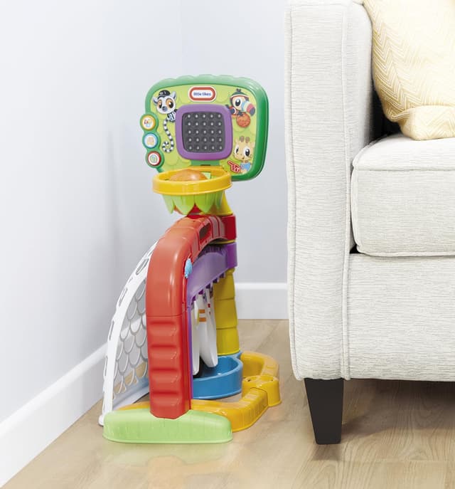 Detalle 2 de Little Tikes 3-in-1 Sports Zone activity zone for toddlers (ages 12–36 months)