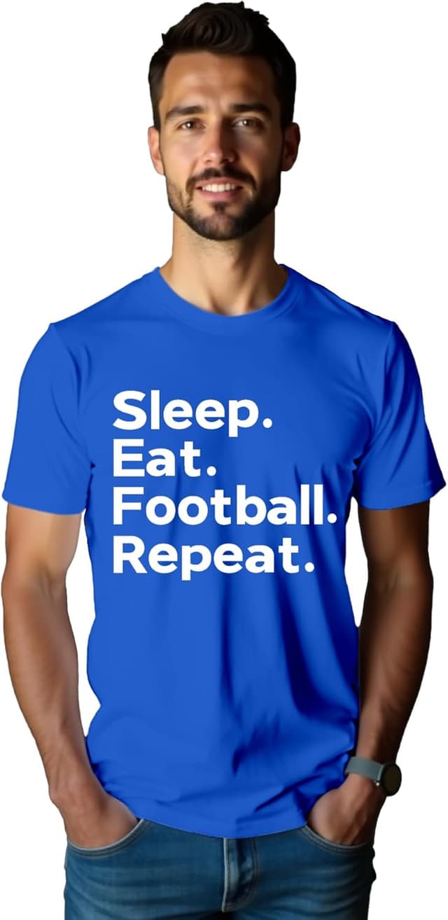 Detalle de Qskall men’s “Sleep. Eat. Football. Repeat.” football slogan T-shirt