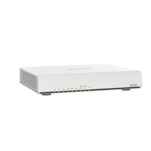 Detalle de QNAP Qhora-301W: router inalámbrico WiFi 6 dual band AX3600 con VPN SD-WAN