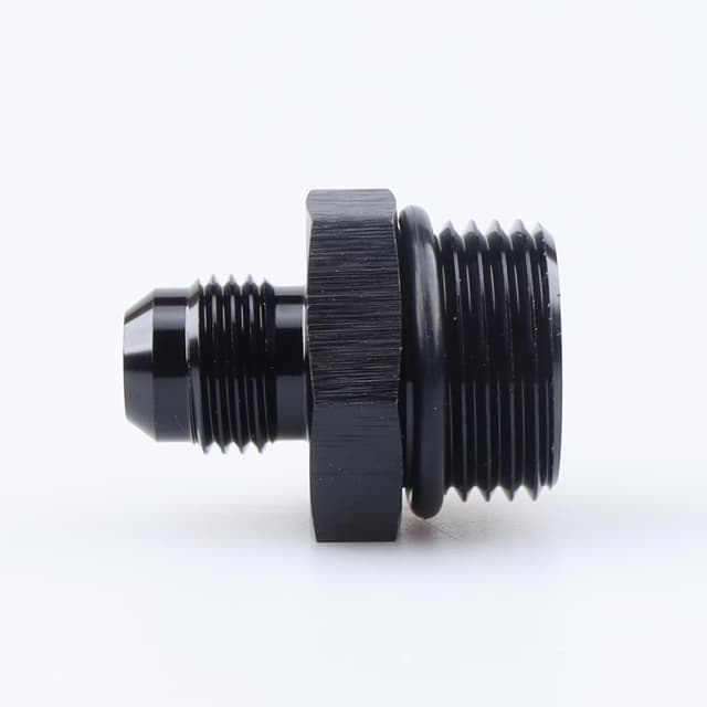 Detalle 2 de AC Performance -6 AN to -10 ORB Fitting Adapter (Male Flare to Male ORB O-ring) in Black
