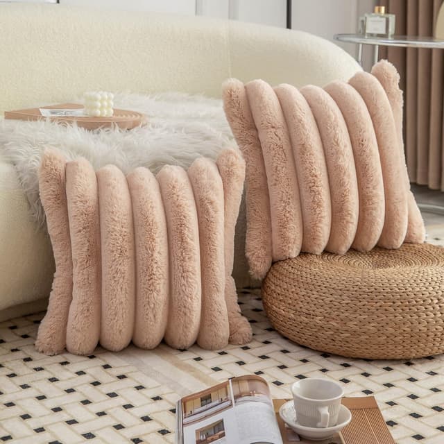 Detalle de Neelvin 2er-Set Plüsch-Kissenhüllen aus Kunstpelz (gestreift, Kamel, 60 x 60 cm)