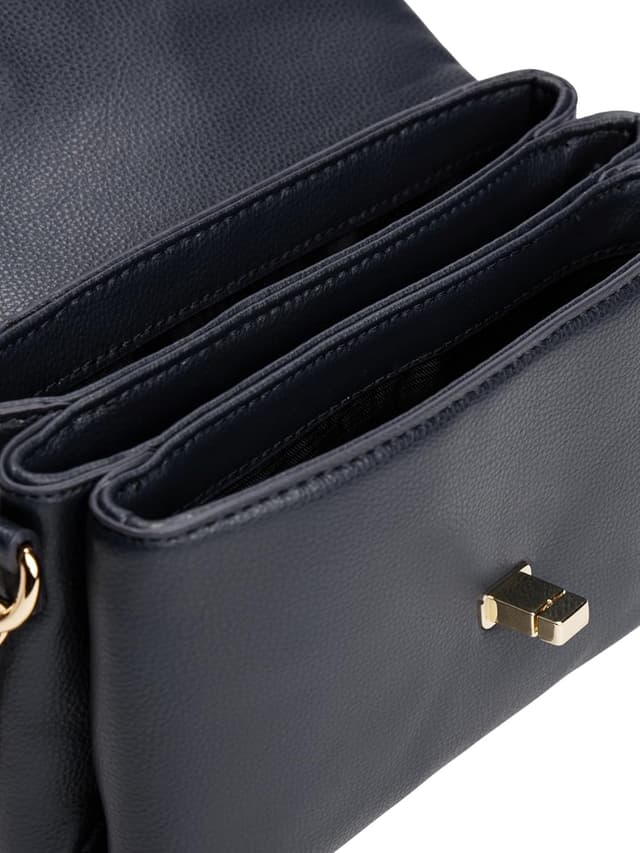 Detalle de Tommy Hilfiger Modern Mini bandolera 21 x 8 cm