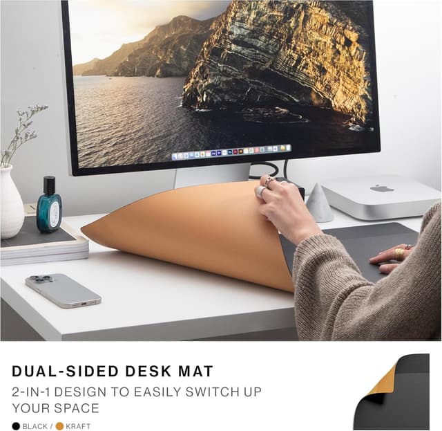 Detalle de Native Union Desk Mat – water-resistant dual-sided desk pad for laptop, mouse, keyboard and writing, 25.6" x 14.1