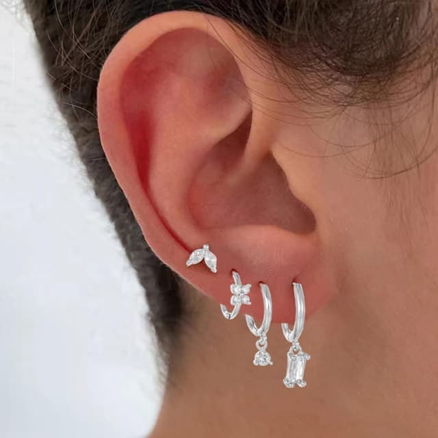 Detalle de VELESAY créoles huggie en argent, Zirconium