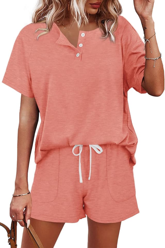 Detalle de WIHOLL Women’s Two-Piece Lounge Set (Button-Down Top & Pocket Drawstring Shorts)