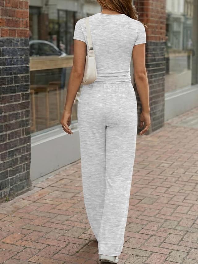 Detalle 2 de Trendy Queen Women’s 2-Piece Matching Lounge Set with Henley Crop Top and Wide-Leg Pants