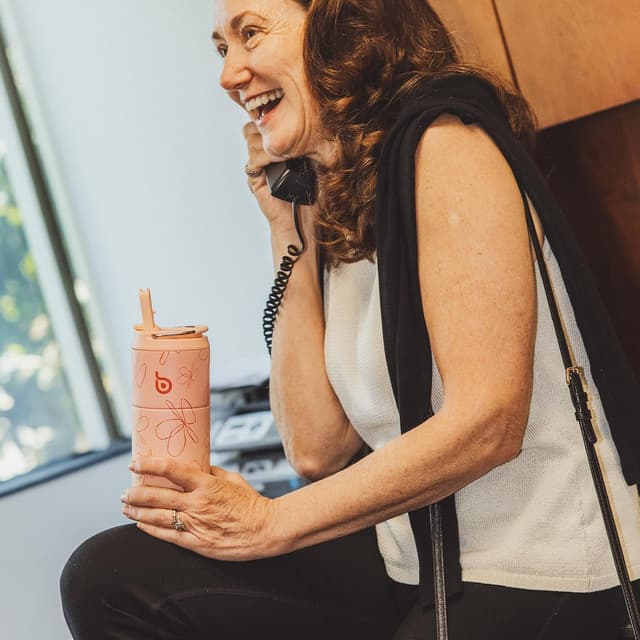 Detalle 2 de BOTTLE BOTTLE Insulated Bottle 500ML 🚰