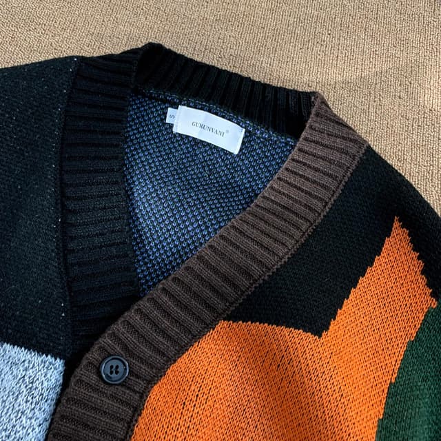 Detalle de GURUNVANI Strickjacke Pullover für Männer – leichter Knopf-Cardigan mit V-Ausschnitt
