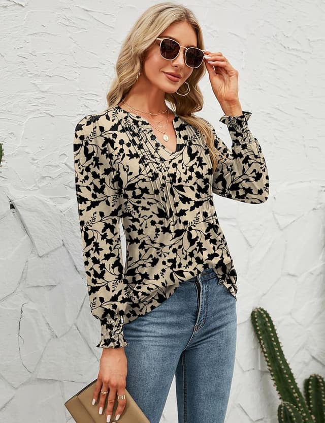 Detalle 1 de EFFAN V neck puff sleeve tunic top