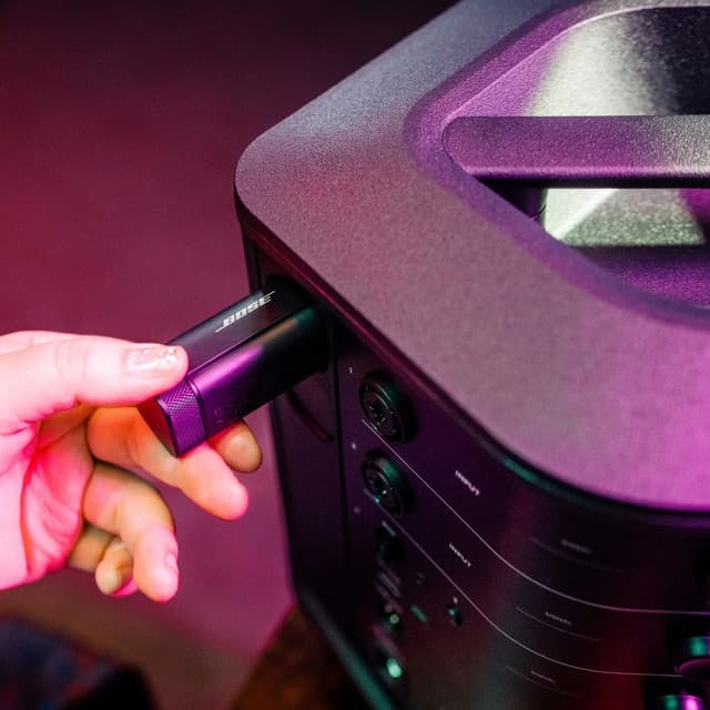 Detalle de Bose XLR inalámbrico para S1 Pro+ 2,4 GHz