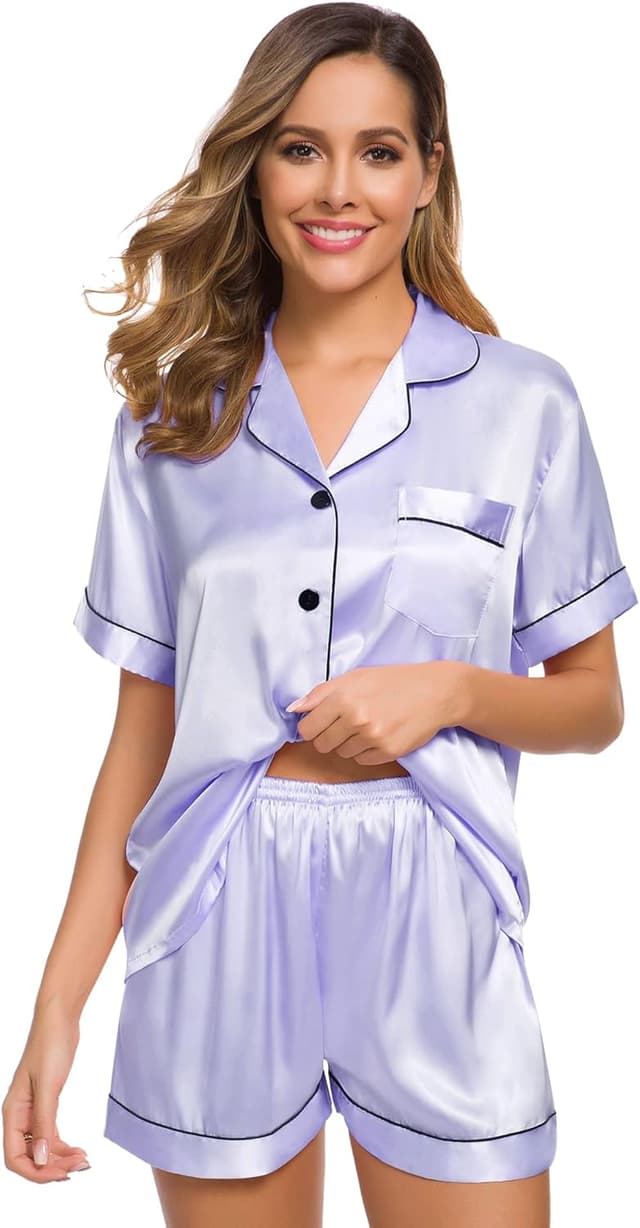 Detalle de SWOMOG women’s silk satin pyjamas set with button-down shirt and elastic waist trousers