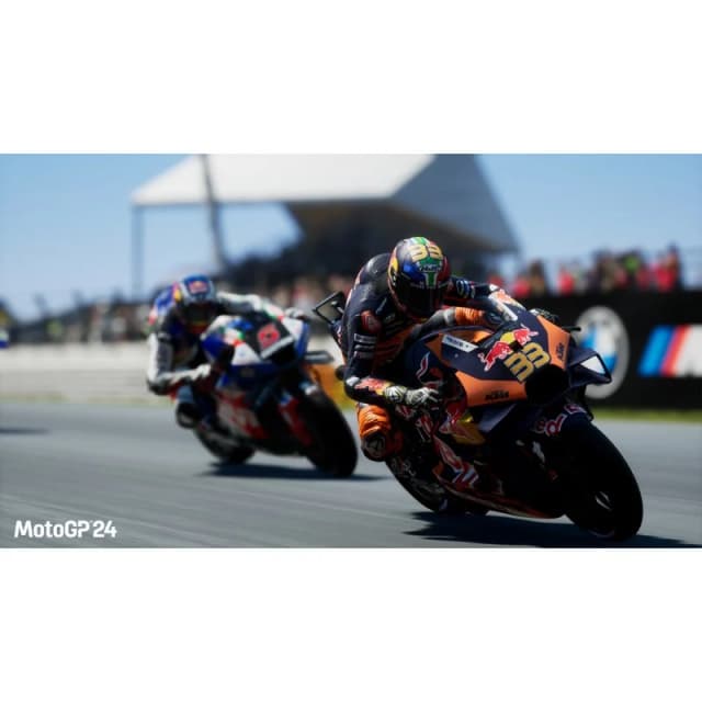 Detalle de MotoGP 24 Day One Edition PS5 — videojuego de carreras