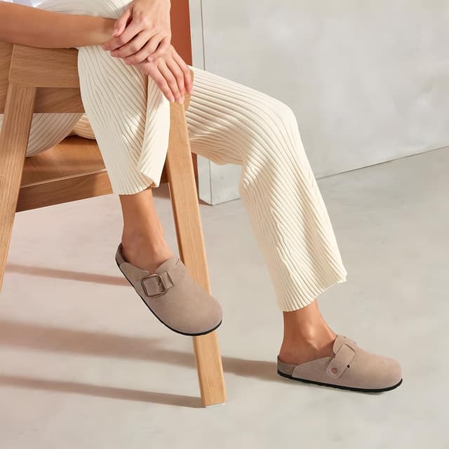 Detalle 2 de KIDMI Genuine Suede Clogs for Women with Memory Foam Cork Footbed and Big Buckle